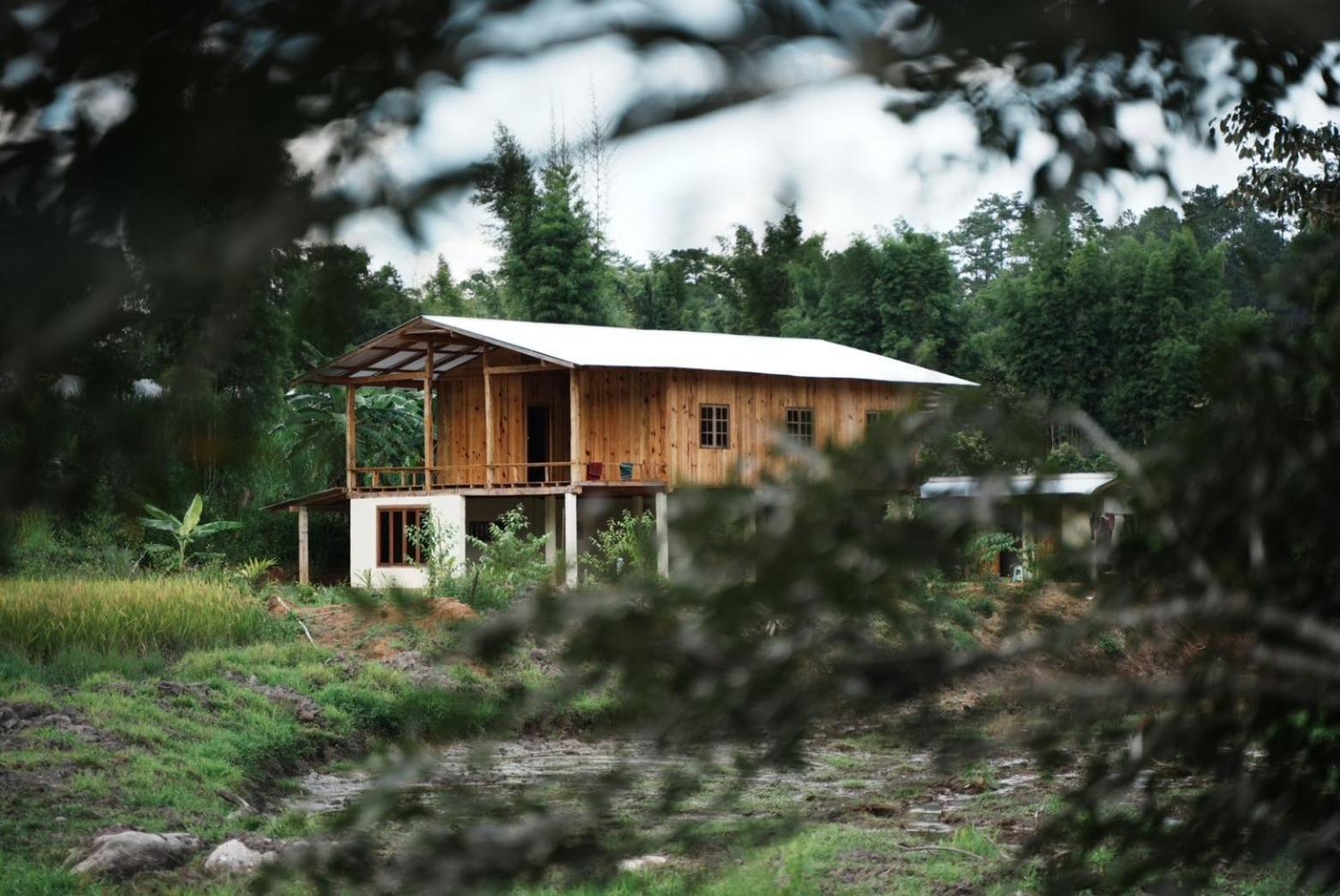 Por Joi ,Por Dee House Hostel Чиангмай Екстериор снимка
